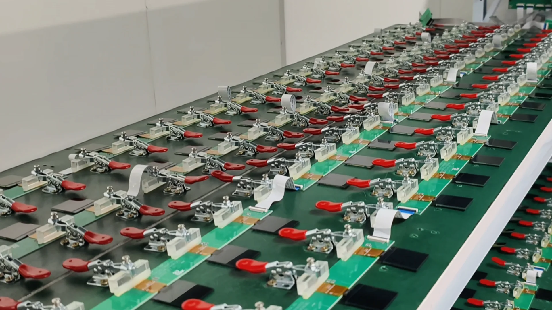 टीएफटी पर्यावरण तापमान डिज़ाइन गाइड: सीएनके इलेक्ट्रॉनिक्स से व्यावसायिक सलाह